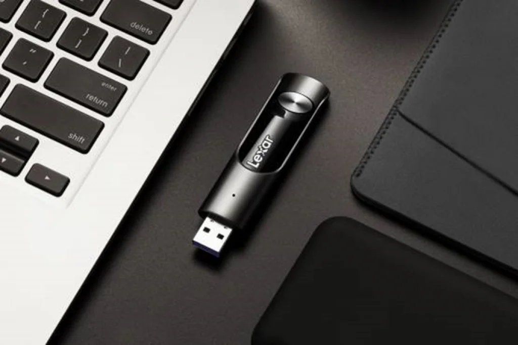 Lexar® เปิดตัว JumpDrive® P30 USB 3.2 Gen 1 แฟลชไดรฟ์ความเร็วสูง ตลาดอุตสาหกรรมไทย นวัตกรรมอุตสาหกรรมไทย พัฒนาอุตสาหกรรมไทยให้ก้าวหน้า image